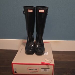 Hunter Glossy Black Rain Boots